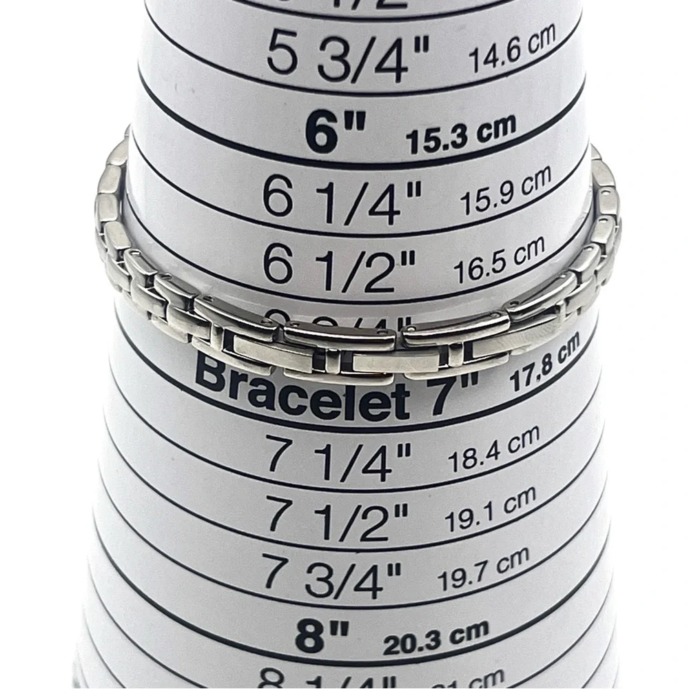 Caravelle by Bulova Womens Watch Two-Tone 6.75" New Battery - Picture 6 of 13